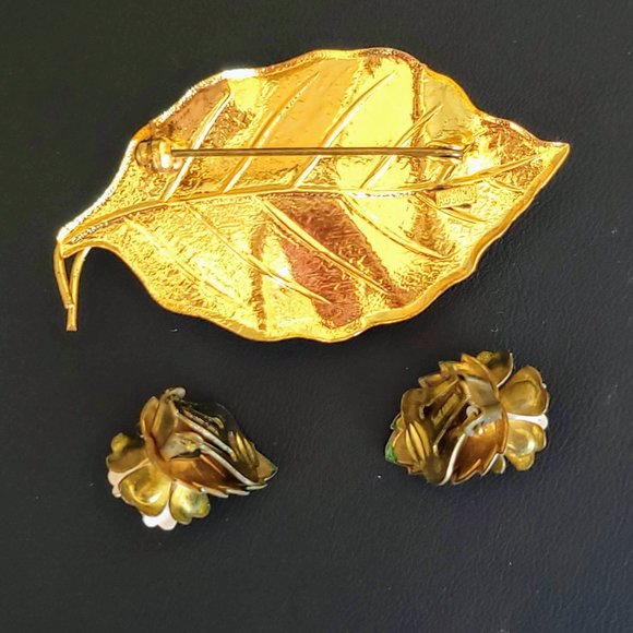 Vintage Austria Green and Orange Enamel & Rhinestone Brooch & Earring Set - Picture 6 of 7